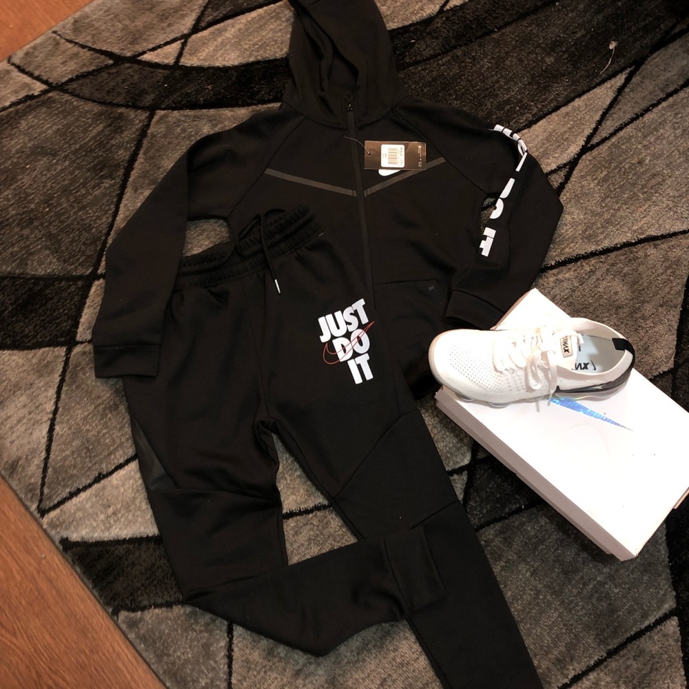 Nike Suit and shoe (kids Small
